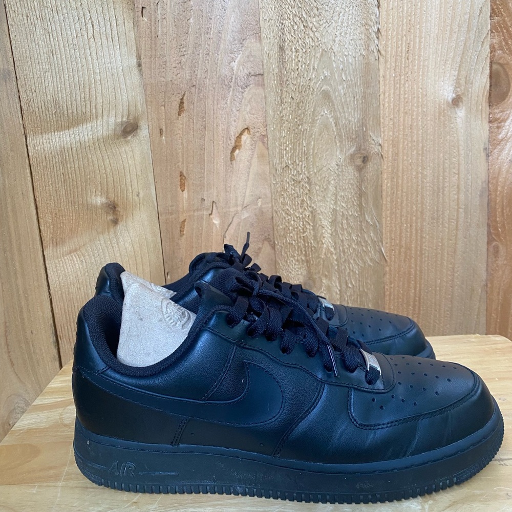 Nike Air Force 1 ’07 Low Triple Black | Men’s 11 | Classic AF1 Low – Used